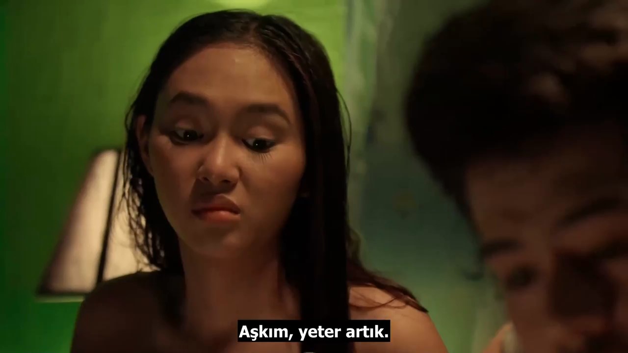 Kocasının Borcunu Üzerine Alan Kadın Erotik Film izle